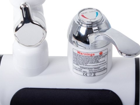 Elektryczny przepływowy ogrzewacz wody lcd