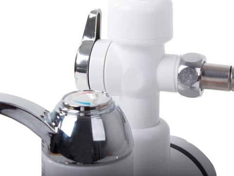 Elektryczny przepływowy ogrzewacz wody lcd