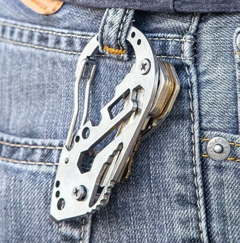 Wielofunkcyjny karabińczyk na kilka kluczy brelok mocny