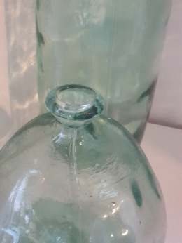 Wazon butelka szkło grube DEKO GREEN 18cm asymetryczny