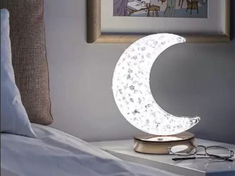 Nowoczesna Lampa Nocna Księżyc RGB - Oświetlenie Stylowe i Funkcjonalne