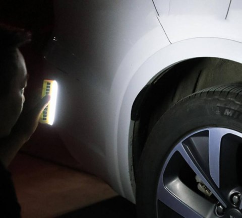Tymczasowy Parking: Innowacyjna Lampka na Magnes
