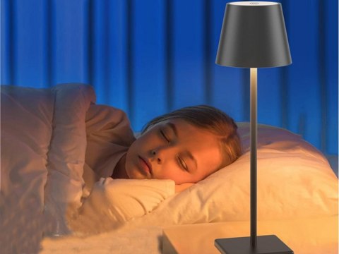 Nowoczesna lampka nocna z dotykowym sterowaniem