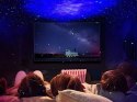 Nowoczesny projektor nocny w kształcie niedźwiadka dla dzieci