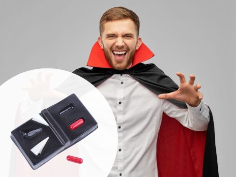 Zestaw kostiumowy na Halloween - Wampir i Wilkołak z krwią sztuczną