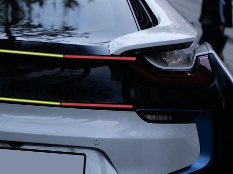 Taśma odblaskowa do rowerów, motorów i samochodów - 8m z samoprzylepną powierzchnią