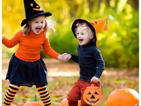 Wiaderko na Halloween - dynia do zbierania cukierków