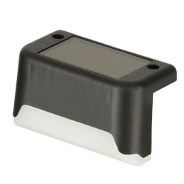 Lampa solarna do ogrodu - oświetlenie, które zmienia przestrzeń
