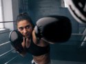 Tarcza bokserska trener boxu mma muzyka USB bluetooth + rękawice bokserskie