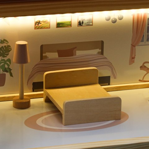 Drewniany domek dla lalek z mebelkami i oświetleniem LED 78 cm