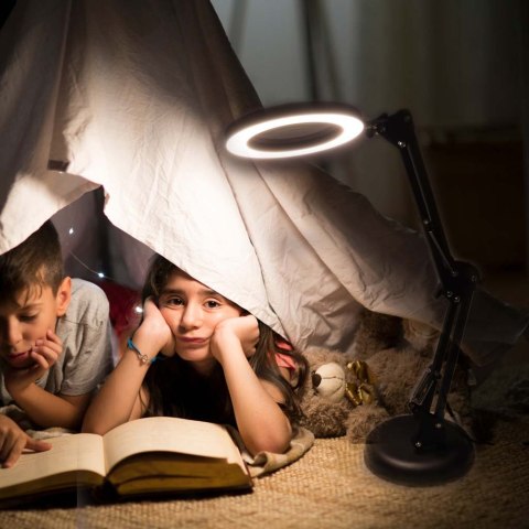 Nowoczesna lampka LED z lupą - idealne oświetlenie do pracy i relaksu