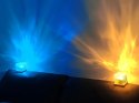 Nowoczesna lampka LED RGB w formie kryształowej kostki z pilotem i zasilaniem USB