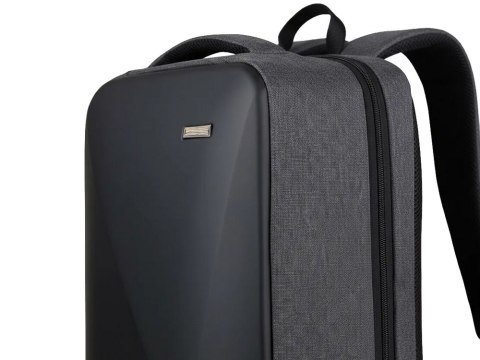 Nowoczesny plecak antykradzieżowy z twardą obudową na laptopa