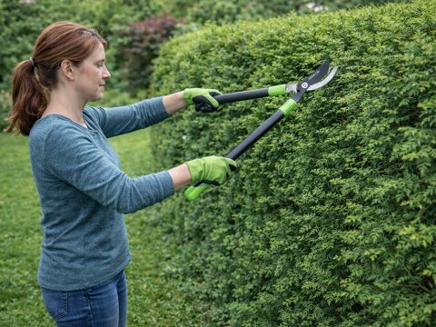 Sekator ogrodowy o dużej sile cięcia - idealny do grubych gałęzi