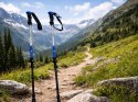 Nowoczesne kijki trekkingowe dla aktywnych podróżników