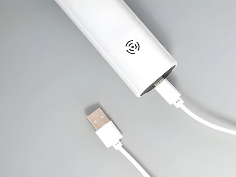 Aspirator do nosa dla dzieci - elektryczny odciągacz kataru z USB i 4 końcówkami