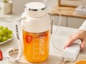 Nowoczesny bidon blender z USB - idealny do smoothie i koktajli!