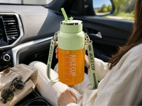 Nowoczesny bidon blender USB - idealny do smoothie i koktajli!