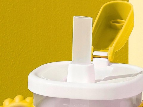 Kubek dla dzieci: Silikonowy niekapek o pojemności 300ml