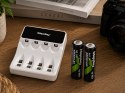Nowoczesna ładowarka do akumulatorków AA i AAA z wyświetlaczem LCD i zasilaniem USB-C