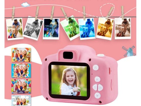 Zabawa w obiektywie: różowy aparat fotograficzny dla dzieci z jednorożcem