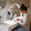 Lampa LED do manicure: nowoczesne oświetlenie dla perfekcyjnych paznokci